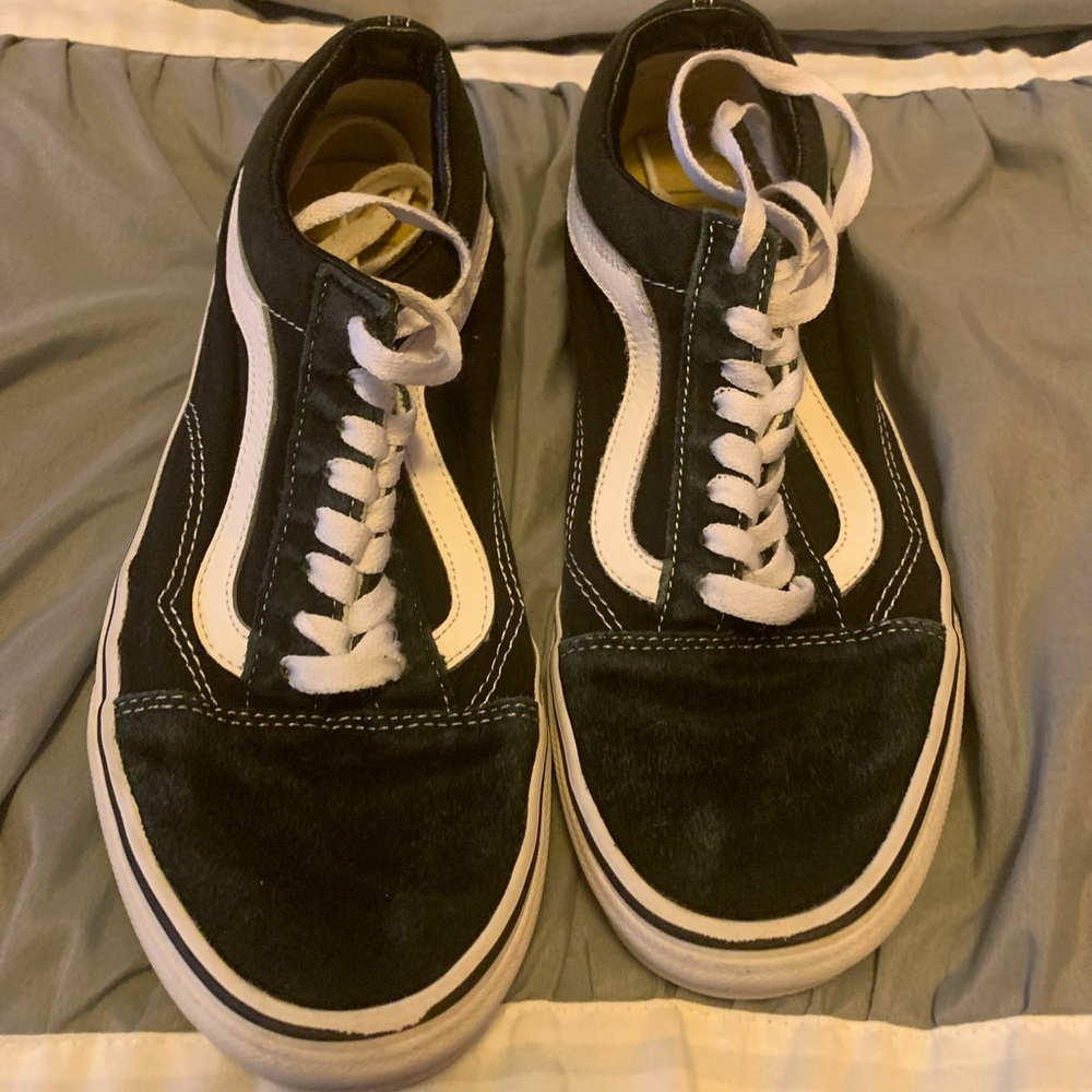 Women’s Size 8.5 Black Old Skool Vans